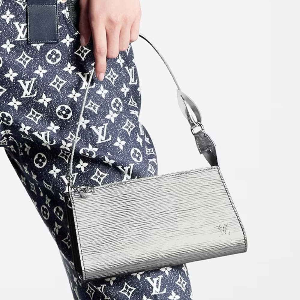 NEW Louis Vuitton Pochette Accessoires Silver Epi Leather - Picture 6 of 10